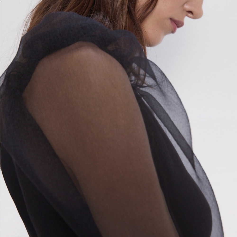 ORGANZA SLEEVE TOP - Picture 10 of 11